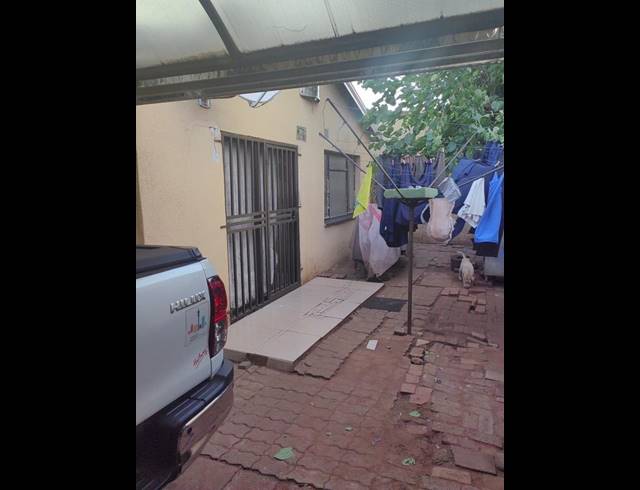 2 BEDROOM HOUSE FOR SALE IN CHIAWELO